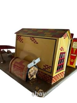 Vtg 1930s Marx ROADSIDE REST SERVICE STATION Tin Toy Marx Coupe Car