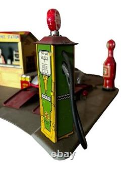 Vtg 1930s Marx ROADSIDE REST SERVICE STATION Tin Toy Marx Coupe Car