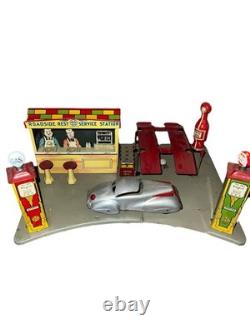 Vtg 1930s Marx ROADSIDE REST SERVICE STATION Tin Toy Marx Coupe Car