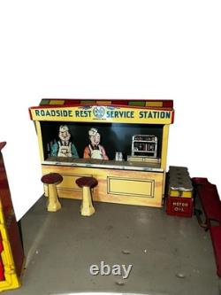 Vtg 1930s Marx ROADSIDE REST SERVICE STATION Tin Toy Marx Coupe Car