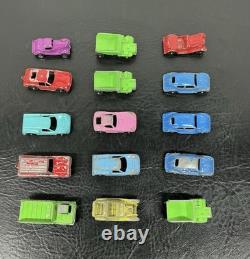 Vtg 1968 Tootsie Toy Carrying Case Holder with30 Die Cast Metal Car Truck