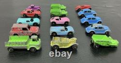 Vtg 1968 Tootsie Toy Carrying Case Holder with30 Die Cast Metal Car Truck