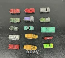 Vtg 1968 Tootsie Toy Carrying Case Holder with30 Die Cast Metal Car Truck