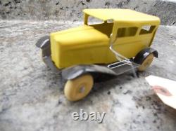 Wyandotte Toys yellow 5 inch car