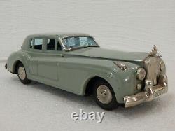 Yonezawa Japan Tin Friction 8.5 Rolls Royce Silver Cloud 1960 Gray Toy Car